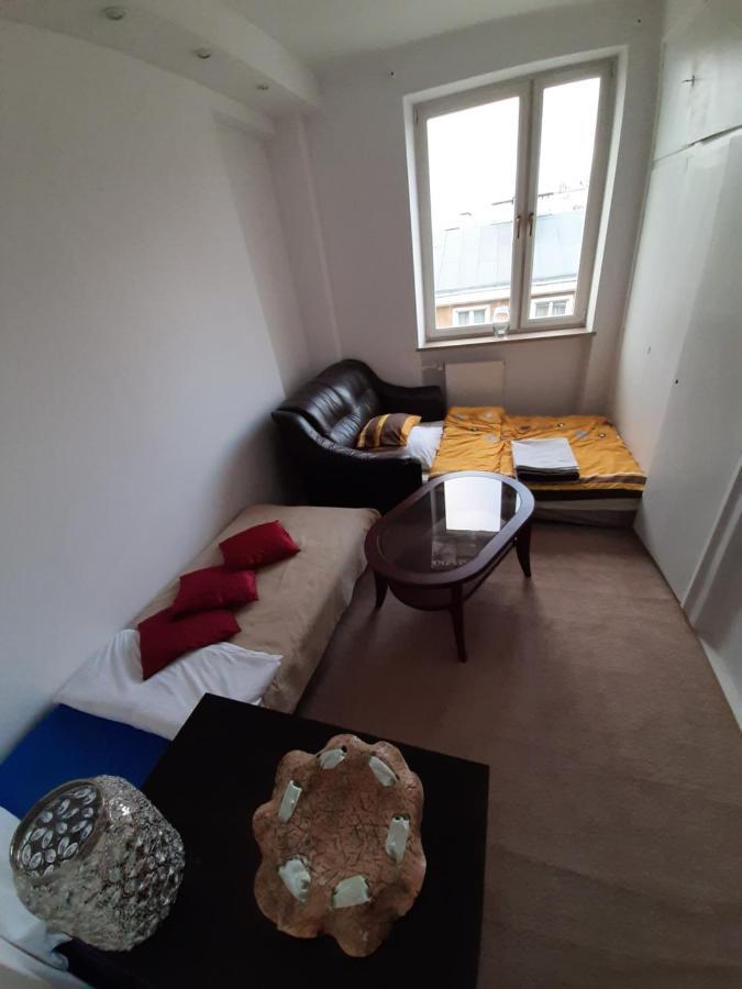 Rooms In Centrum Varşovia Exterior foto